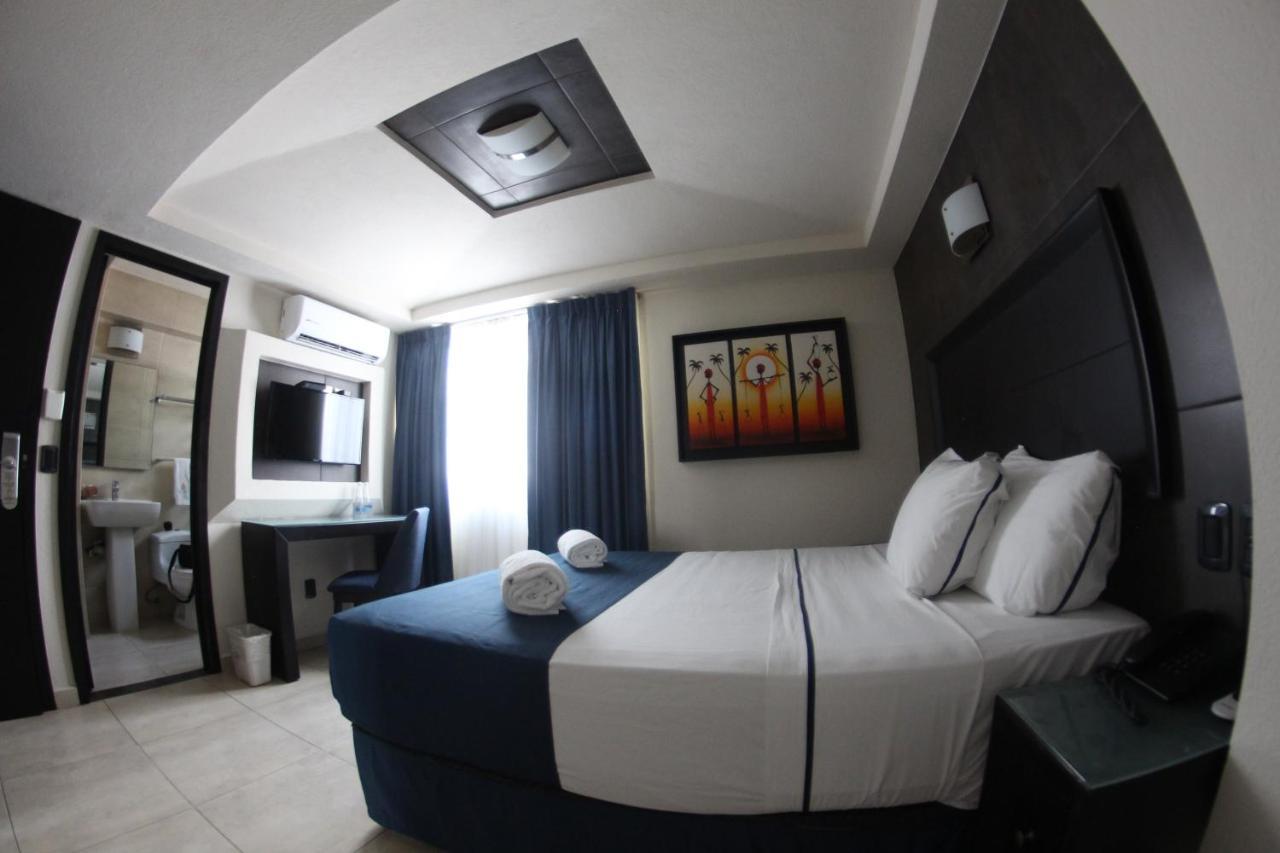 Hotel Portonovo Plaza Malecon Puerto Vallarta Luaran gambar